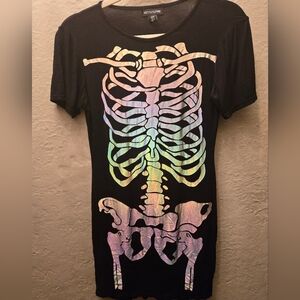 PrettyLittleThing Holographic Skeleton Tee | Iridescent Ribcage Graphic Top